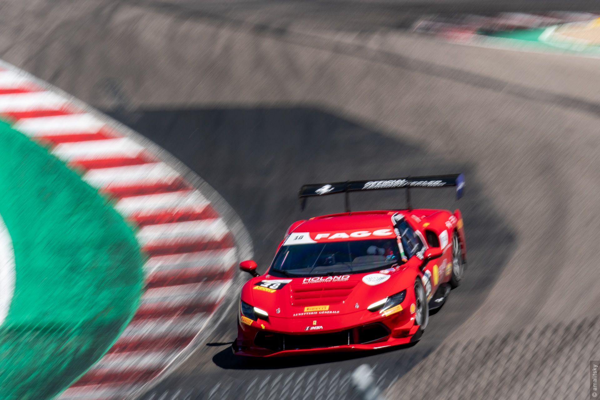 Ferrari 296 Challenge