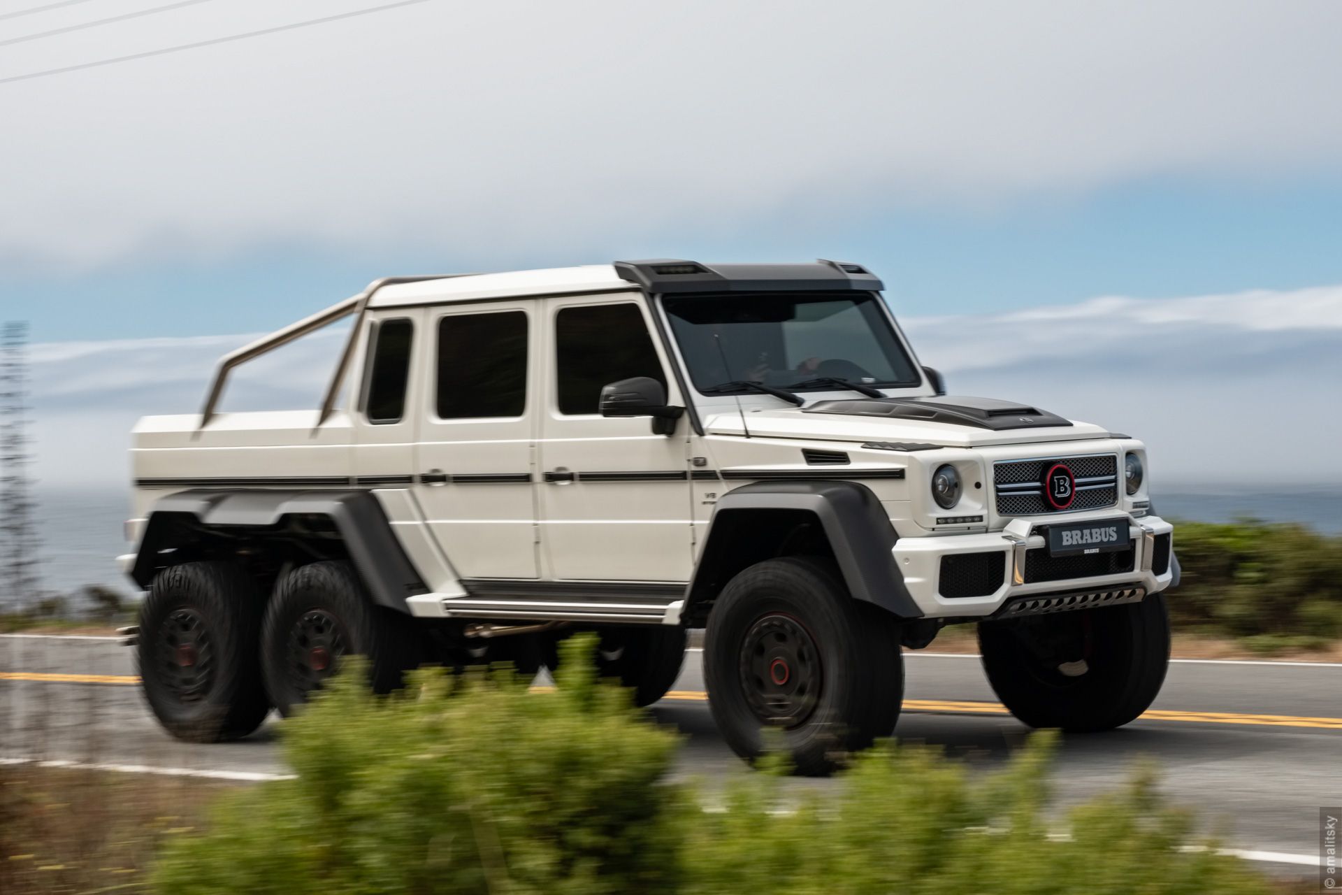 Mercedes-Benz G63 AMG 6x6 Brabus
